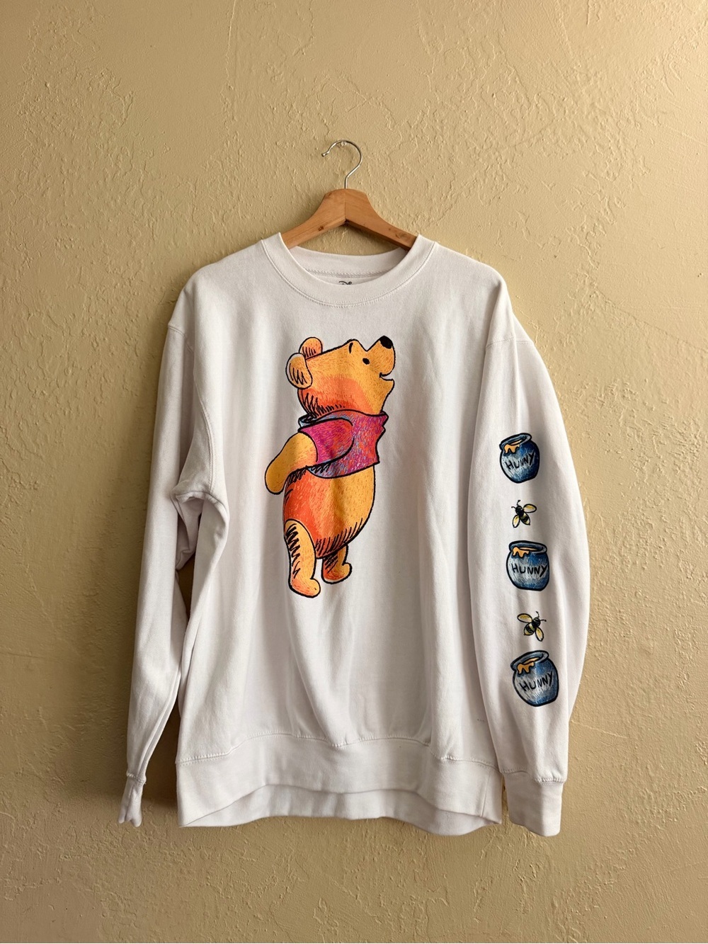 Disney White Winnie the Pooh Graphic Sweatshirt with Yellow and Pink Accent